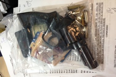 FLAGRANTE - Apenado é preso com revolver calibre 38 municiado
