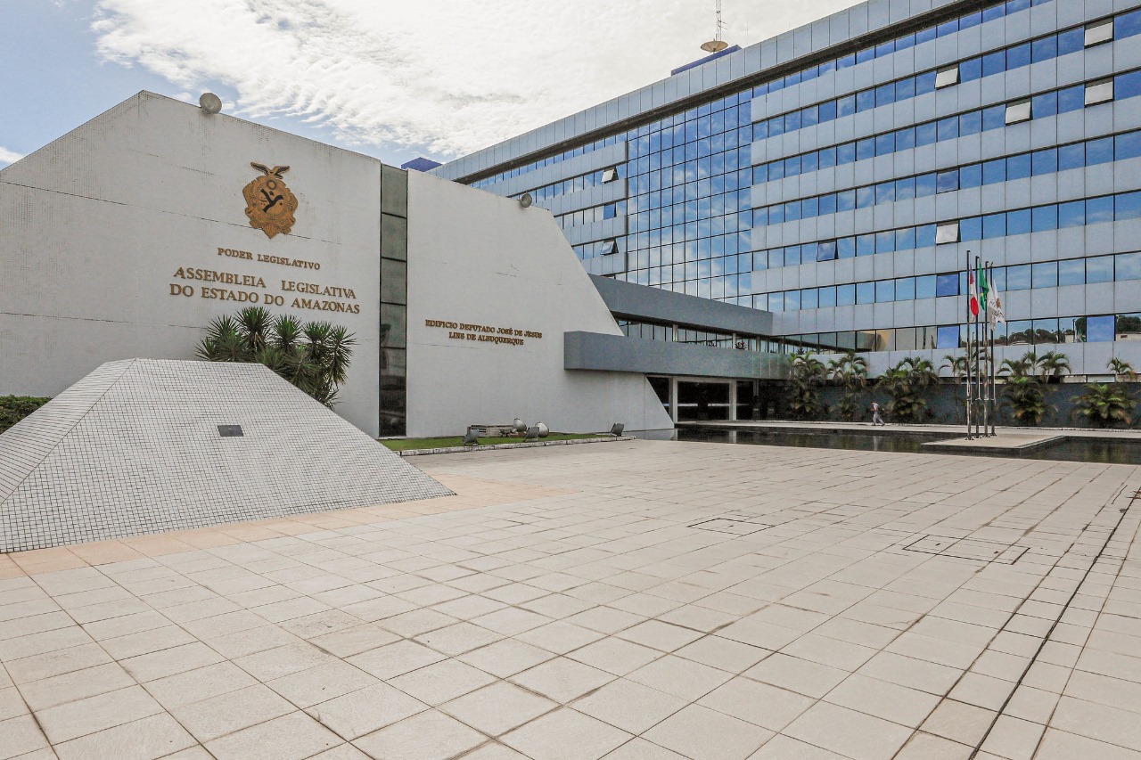 AMAZONAS:  Assembleia Legislativa realiza concurso público oferecendo 100 vagas