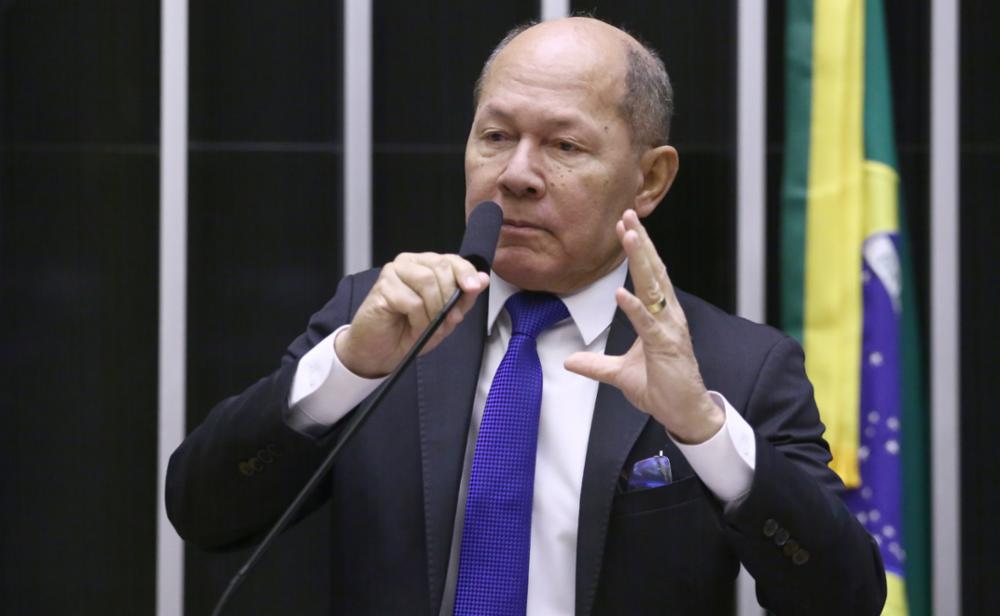 CORONEL CHRISÓSTOMO: Deputado cobra que dinheiro desviado seja devolvido por sindicatos e associações