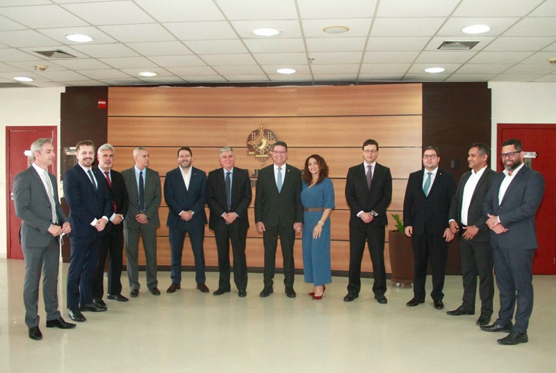 DIÁLOGO: Presidente da ALE-RO tem encontro entre chefes de poderes e de instituições