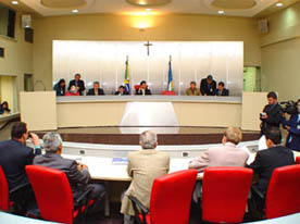 Assembléia cria CPI para apurar prisão do deputado Carlão