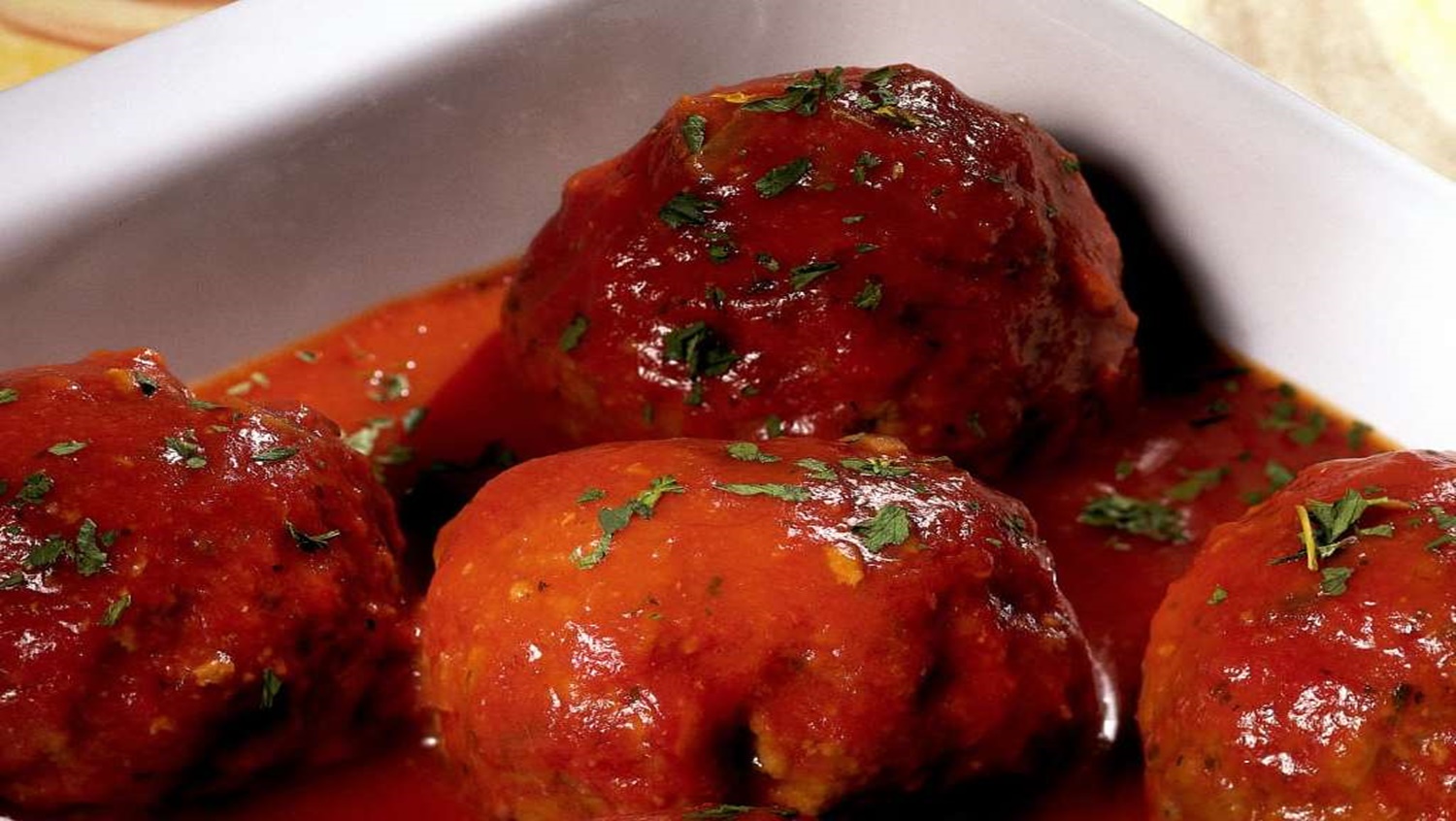 RECEITA: Aprenda a fazer almôndegas de micro-ondas