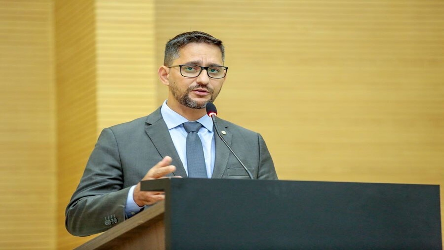 CACs: Dep. Anderson Pereira pede à Bancada Federal aprovação do porte de armas