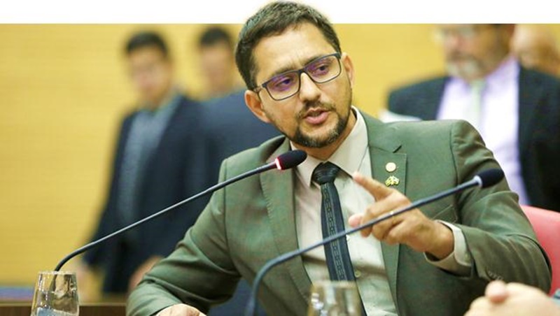 ESCOLAS ESTADUAIS: Deputado indica abertura de processo seletivo para contratação de professores