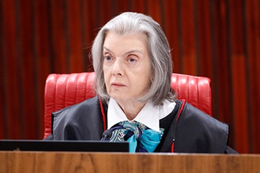 ELEIÇÕES 2024: Se não causar poluição visual, distribuição de santinhos em feiras é permitida