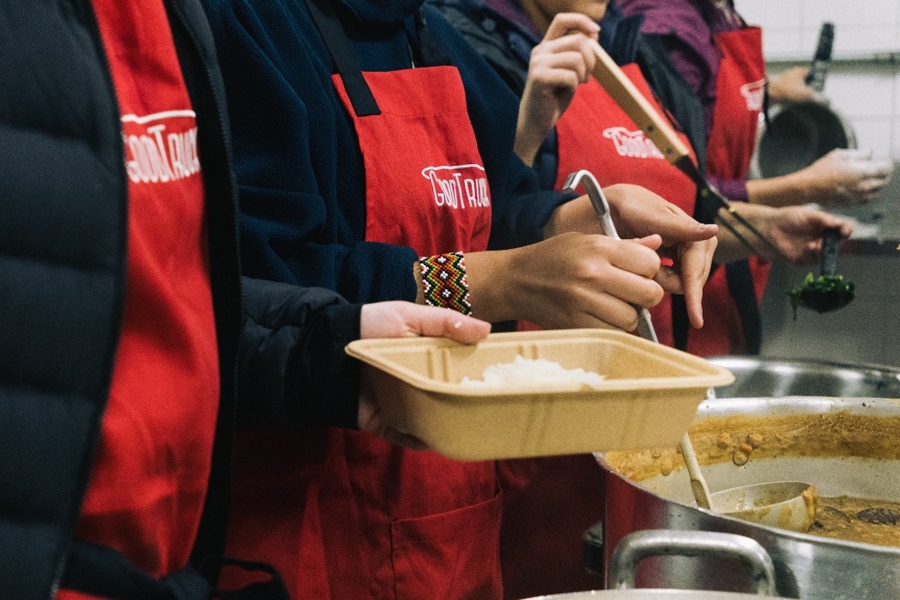 REDUZINDO O DESPERDÍCIO: Aprenda quatro receitas para reaproveitar alimentos que seriam descartados