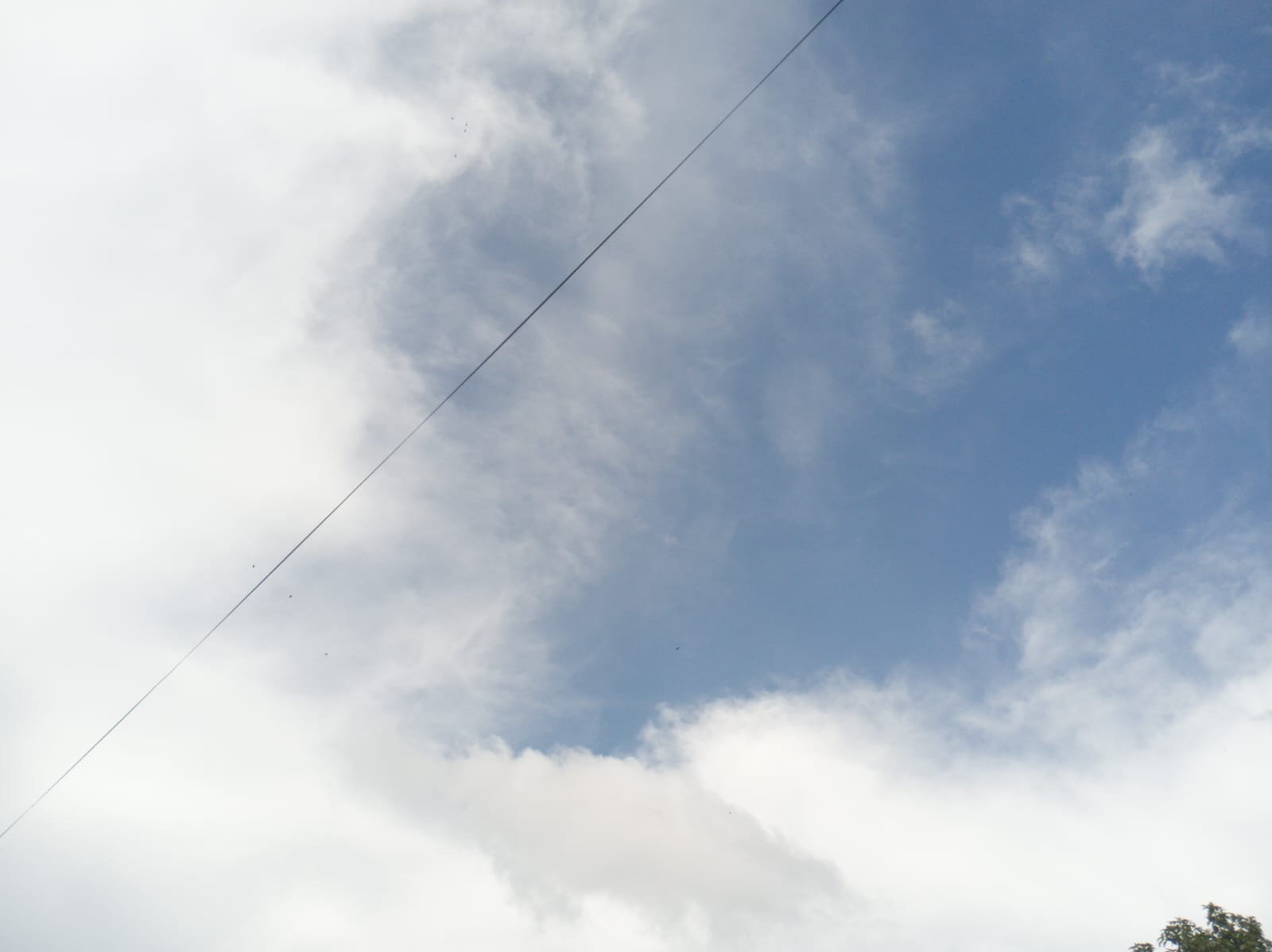 IGUAL ONTEM: Domingo (30) em Rondônia terá tempo chuvoso e calorento, inclusive na capital