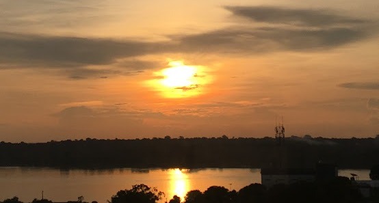 SOL COM NUVENS: Rondônia com possibilidade de chuvas nesta quinta (6), até em Cujubim