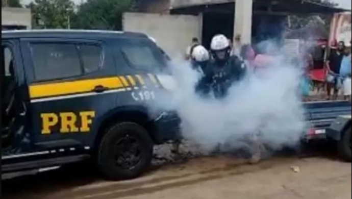 100 ANOS: PRF coloca sigilo em processos sobre a morte de homem dentro de viatura