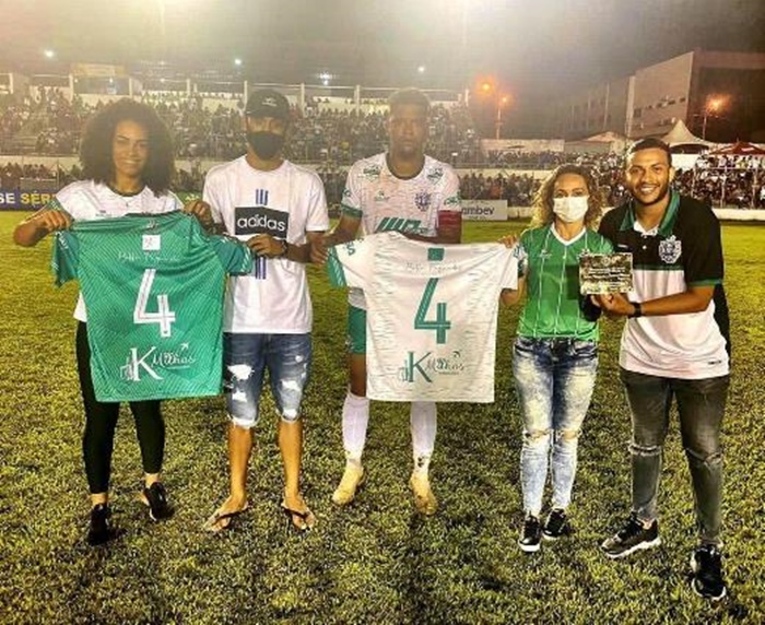 RECONHECIMENTO: União Cacoalense presta homenagem a Silvão e eterniza camisa 4