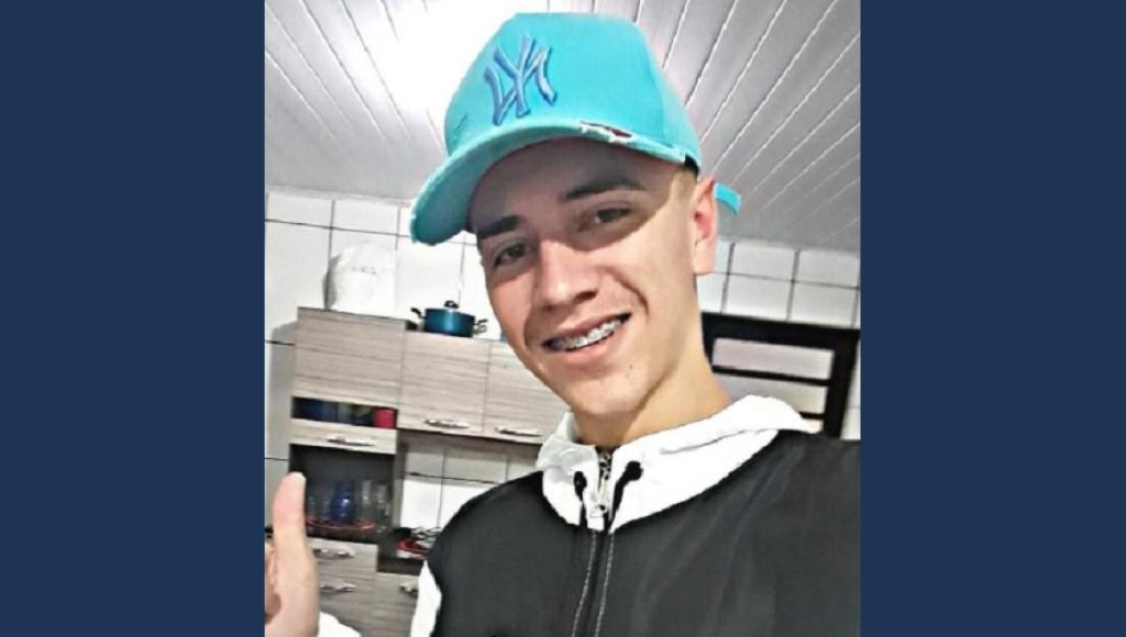 FATAL: Jogador morre e outros quatro ficam feridos após raio atingir campo de futebol 