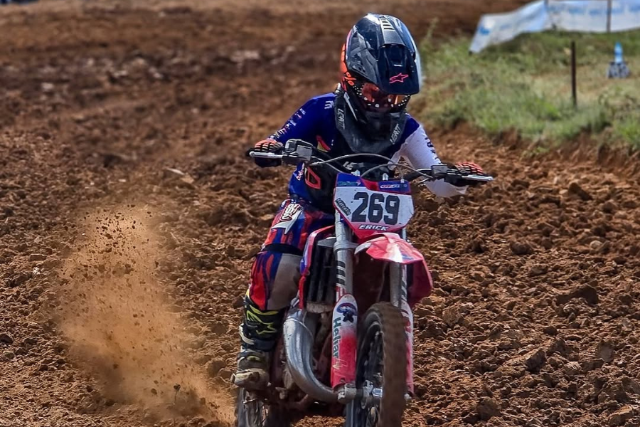 ESPORTE: Jovem motociclista rondoniense vai representar Rondônia no Arena Cross