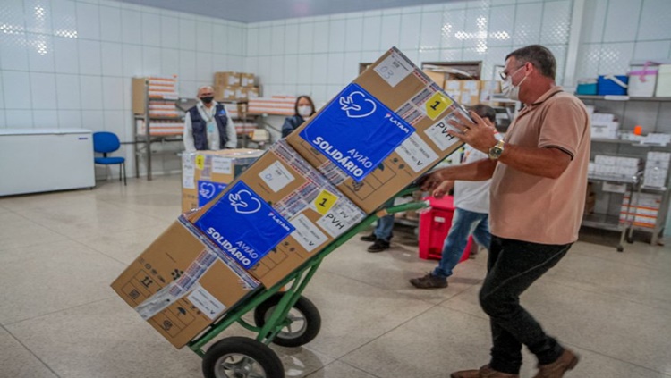 IMUNIZANTES: Rondônia recebe 102.640 doses da vacina contra a covid-19