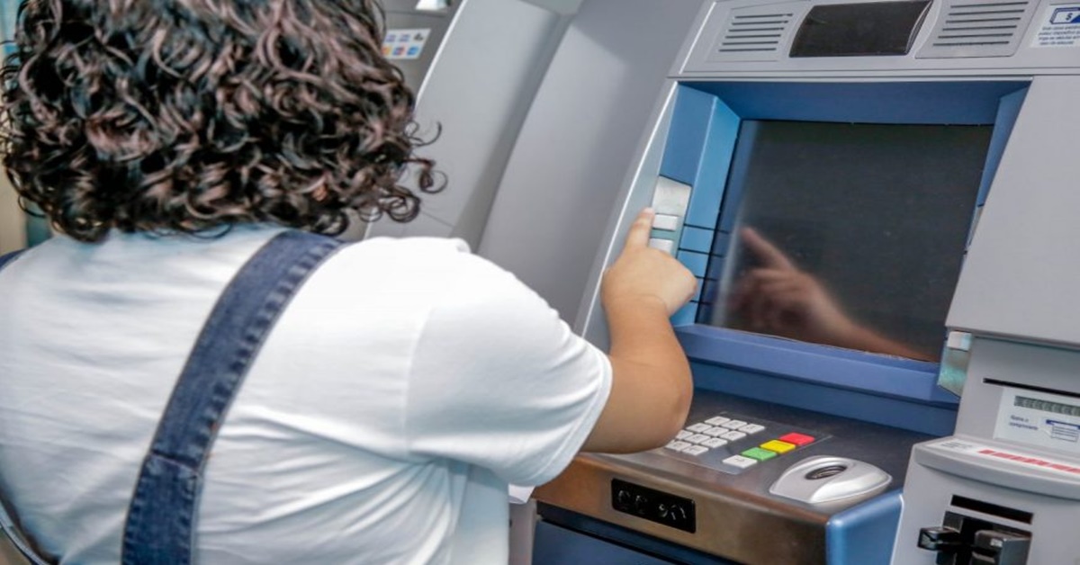 ABONO SALARIAL: Segunda parcela será paga para profissionais da Educação nesta sexta (4)