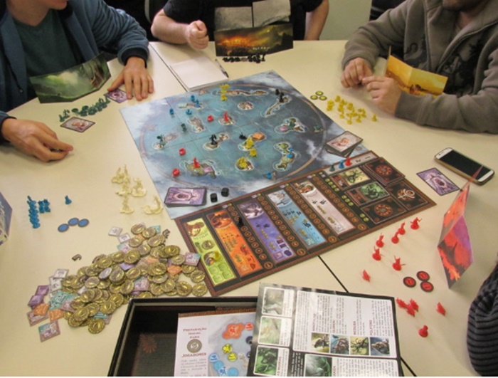 VÁRIAS OPÇÕES: Na versão online, os jogos de tabuleiro estão de volta