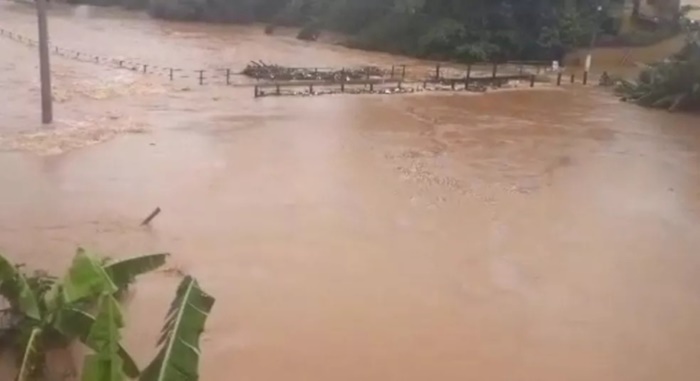 ALAGAMENTO: Trecho da RO-383 fica interditado após transbordamento do rio São Pedro