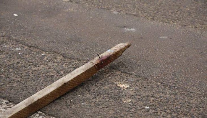 DORMINDO: Grávida é espancada a pauladas por criminosos na frente da rodoviária