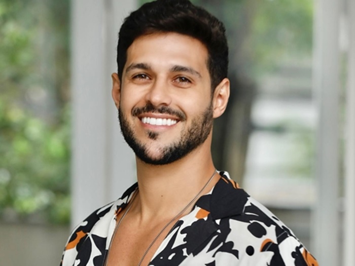 'DE OLHOS ABERTOS': Ex-BBB, Rodrigo Mussi, tem evolução considerável após cirurgias