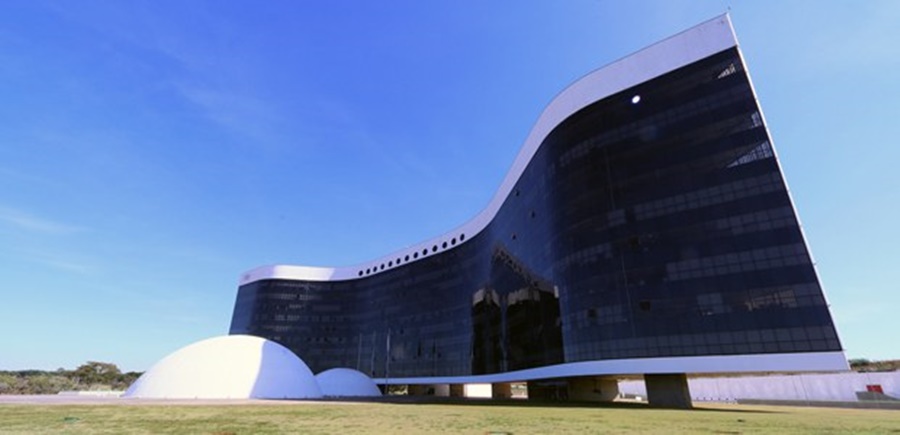 DECISÃO:  Ministra do TSE manda tirar do ar vídeo que liga Lula a crimes