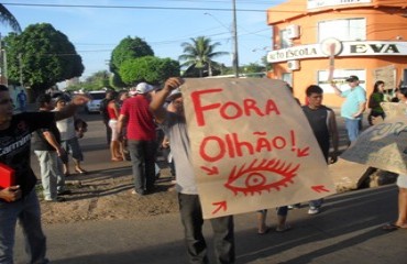 MANIFESTAÇÃO - Moradores protestam contra taxas abusivas da Eletrobrás e bloqueiam rodovia federal - Fotos e vídeo