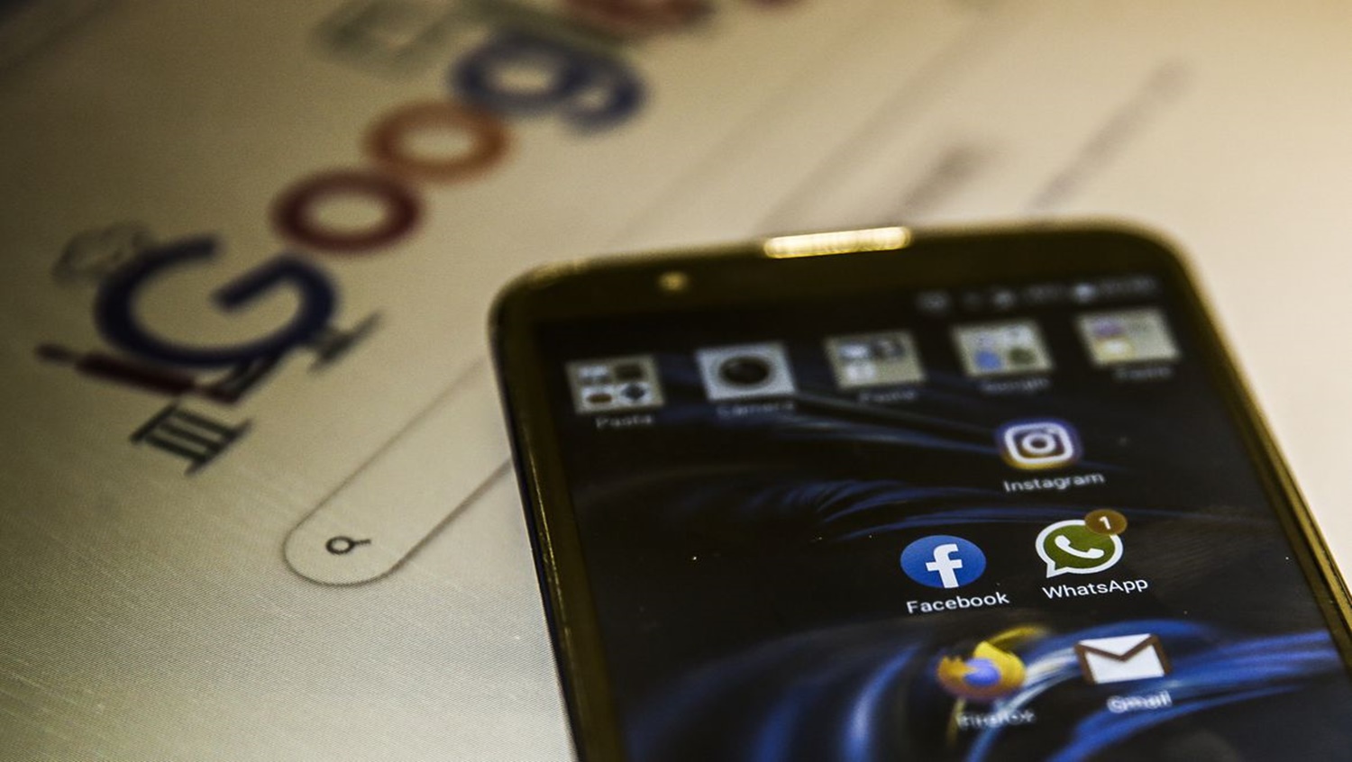 GRÁTIS: Escola de verão para garotas ensina como criar aplicativo para celular