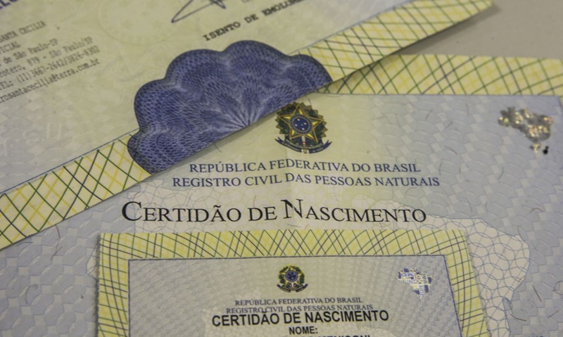 CERTIDÃO: Crianças registradas sem o nome do pai chegam a quase 57 mil no país