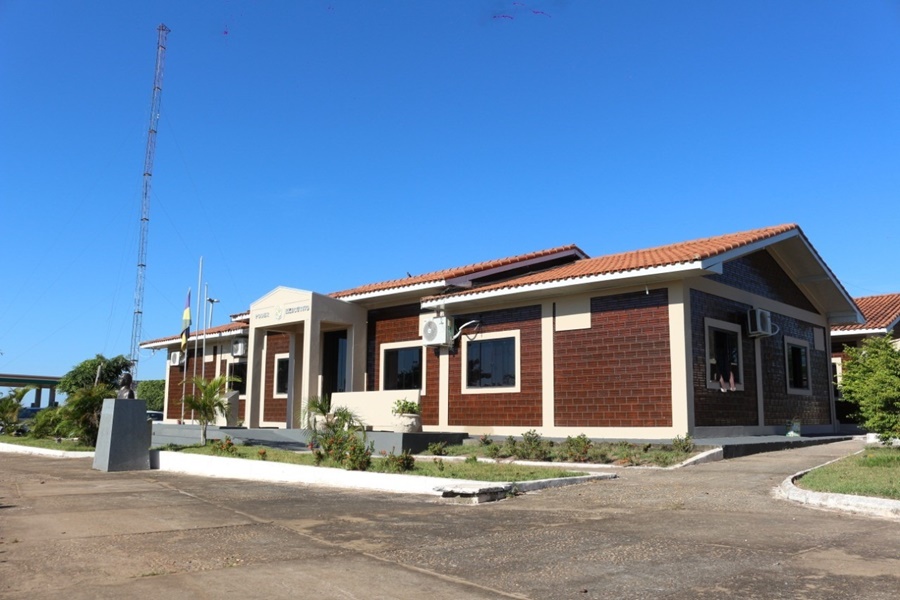 PISO SALARIAL: Prefeita se recusa a cumprir lei e ignora decisão judicial