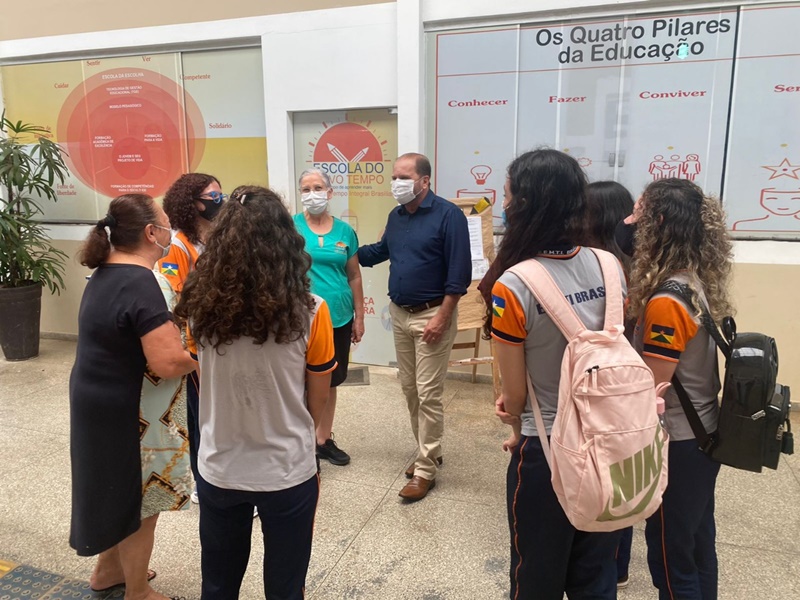 ALERTA: Proposta de Deiró prevê aumento no valor dos recursos para merenda escolar