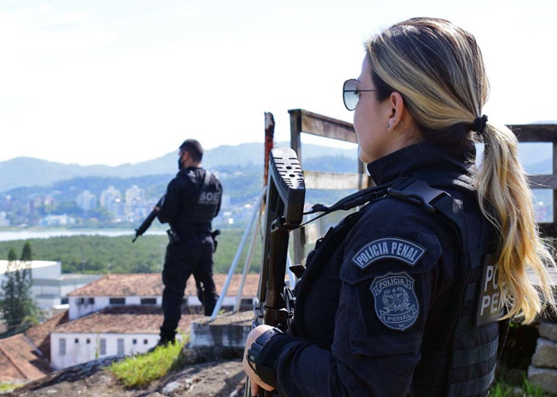 R$ 5.331,60: Polícia Penal publica edital com mais de mil vagas para o nível médio