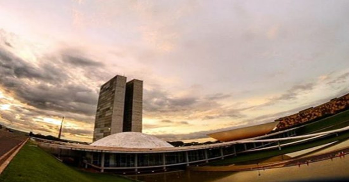 TEMPO: Congresso aprova lei que amplia validade de concursos públicos