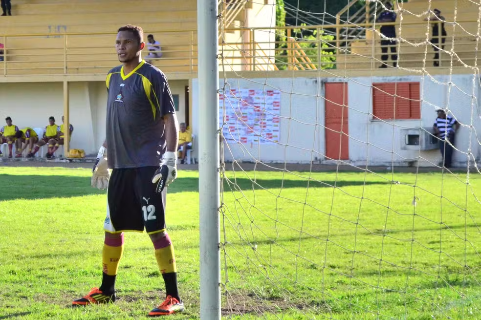 GENUS: Goleiro Dida retorna ao clube com direito a vitória em sua estreia 