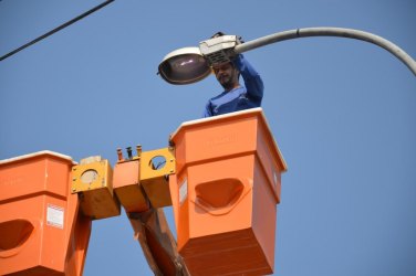 Manutenção da iluminação pública abrange todos os bairros