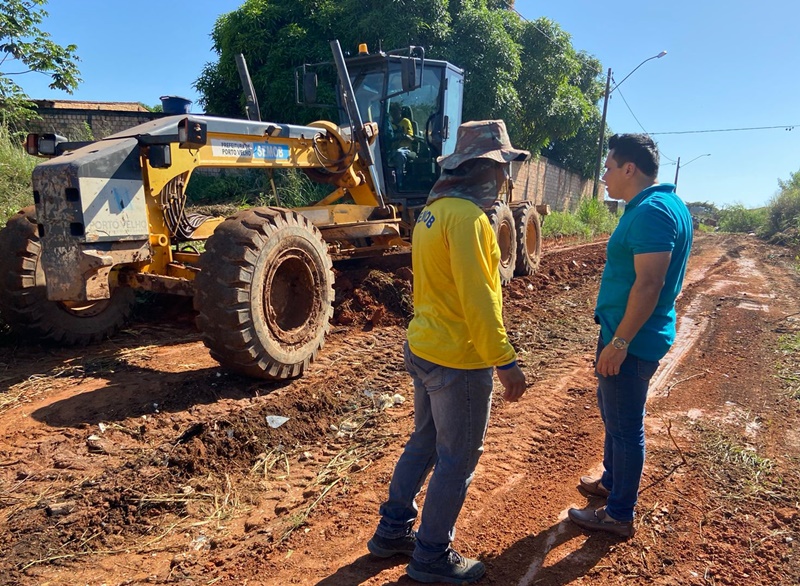 OBRAS: Ruas da zona sul recebem paliativo a pedido do vereador Edimilson Dourado