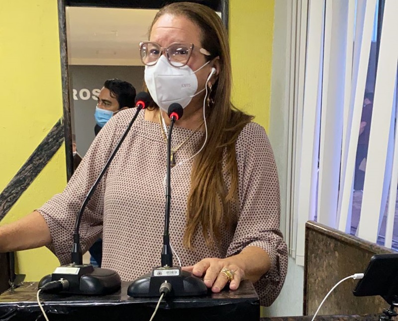 RETORNO: Ver. Ellis Regina defende volta das duas sessões semanais da Câmara Municipal