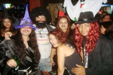 Festa Fantasia e Pearl Jam Cover agita final de semana na capital