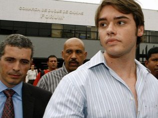 Justiça absolve filho de Eike por morte no trânsito