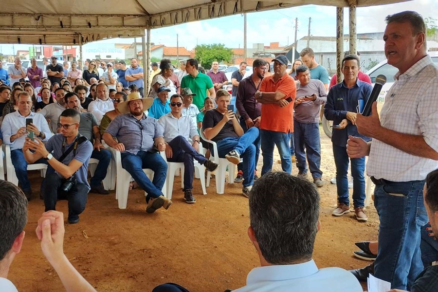 LUIZ GOEBEL: Deputado destina emenda para calcário e transporte do produto para agricultores