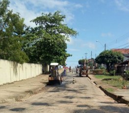 Secretaria de Obras com operação tapa buracos em pontos da cidade