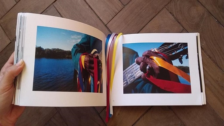 FOTOLIVRO: Publicação sobre a festa do Divino Espírito Santo, no Guaporé, é lançada