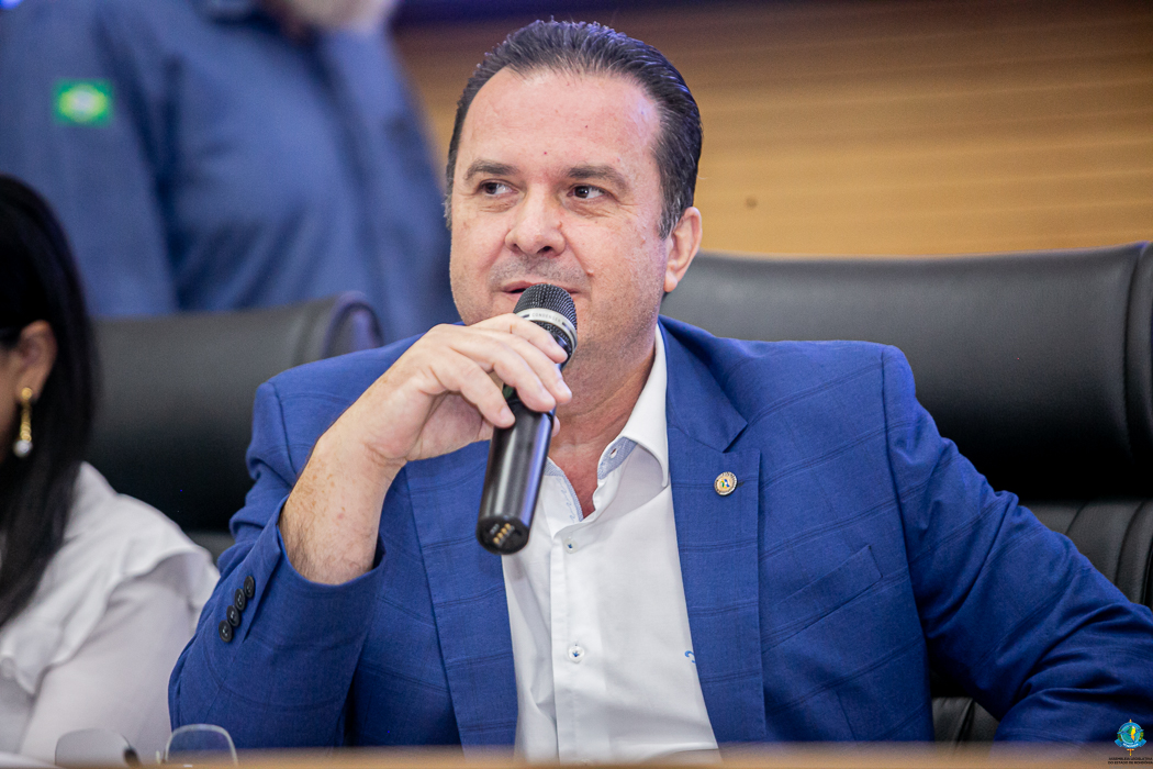 DR. LUÍS DO HOSPITAL: Rondônia celebra Dia do Médico Veterinário com lei do deputado