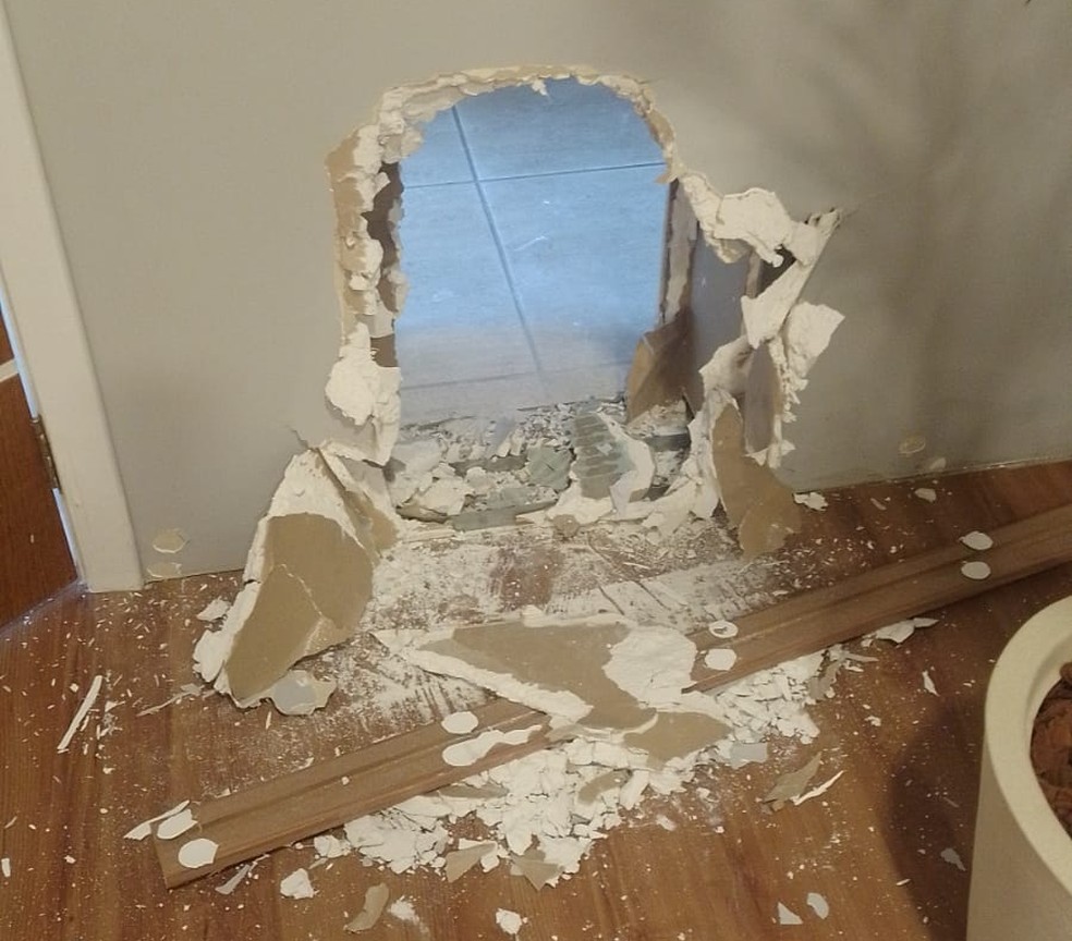 BURACO NA PAREDE: Mais uma loja é atacada por bandidos na região Central 