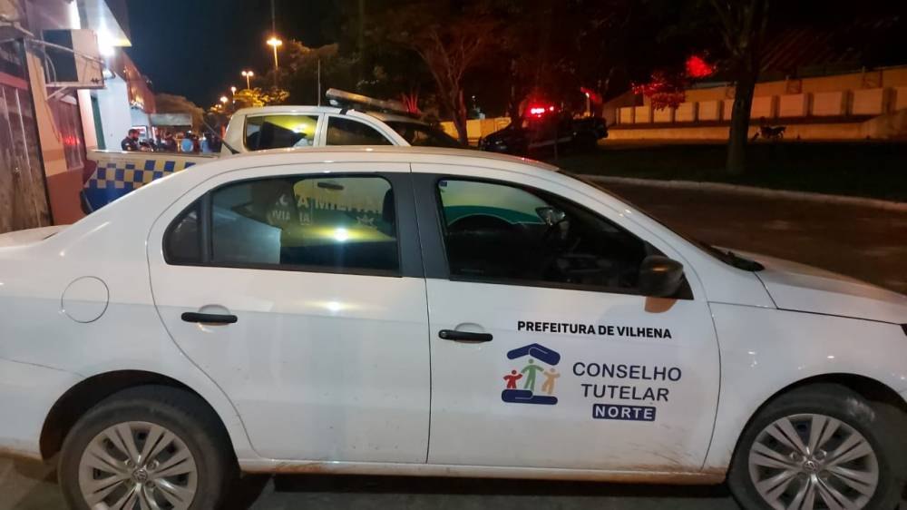 COMBATE A COVID-19: Fiscalização rigorosa fecha bares e lanchonetes em Vilhena; FOTOS