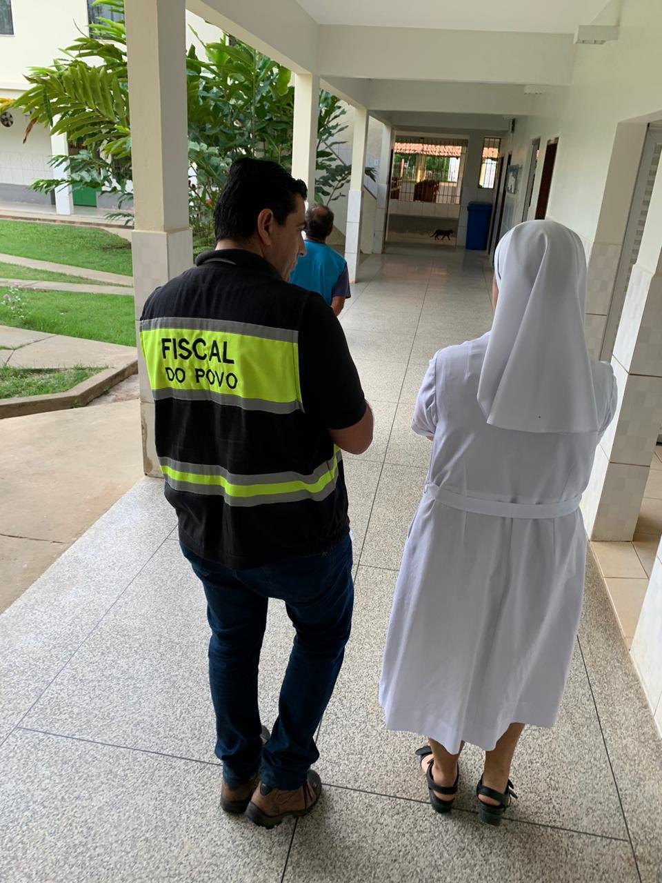 CAPITAL: Breno Mendes visita irmãs do Santa Marcelina e tem plano para saúde e educação