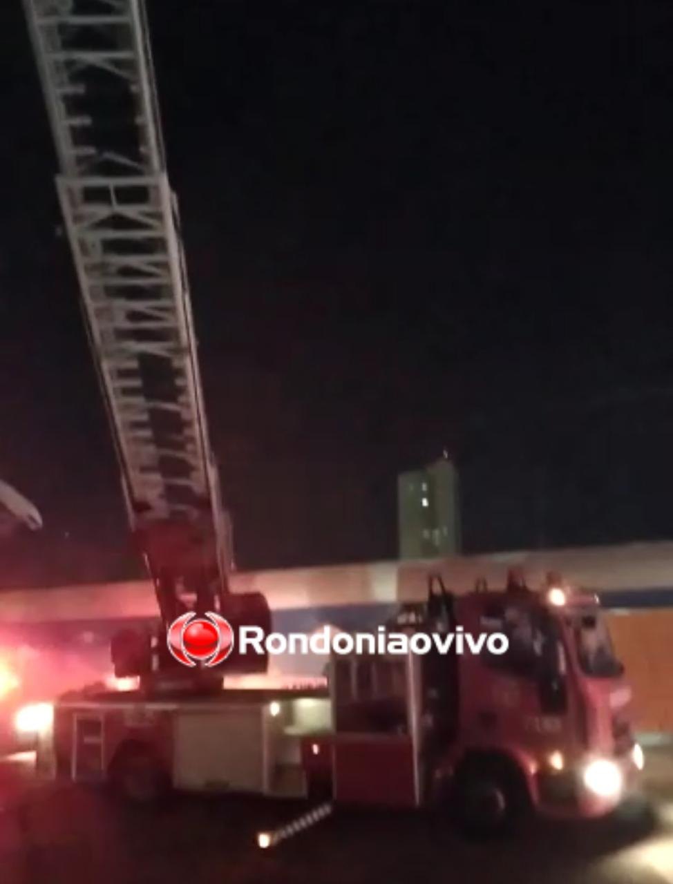 TENSÃO: Bombeiros resgatam trabalhador que desmaiou dentro de caixa d'água no Sebrae