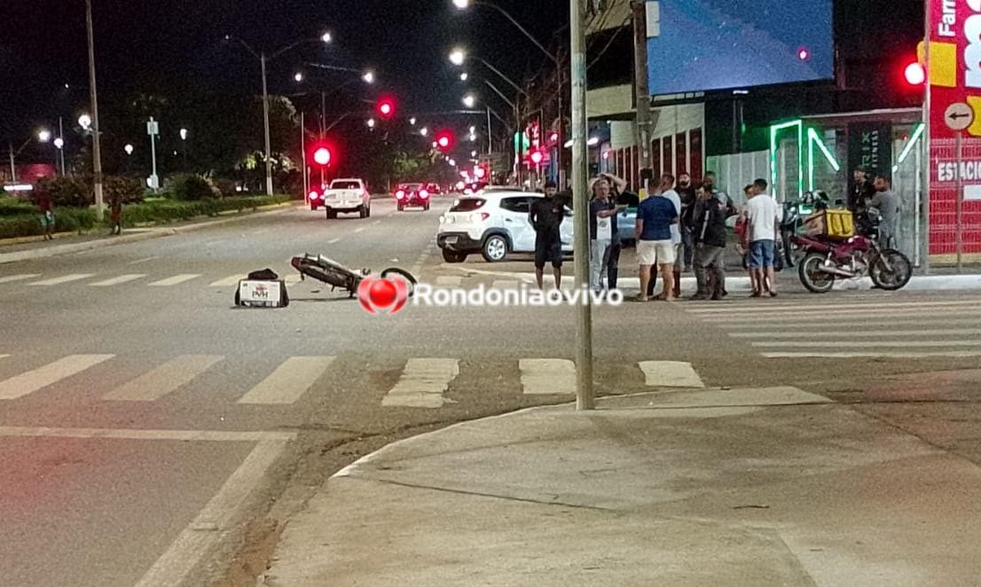 URGENTE: Motoboy fica lesionado em grave acidente na Jorge Teixeira 
