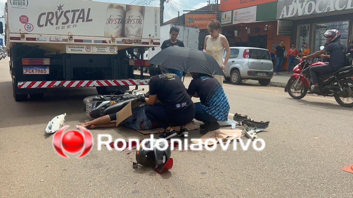 INTUBADO: Motociclista fica em estado gravíssimo após bater na traseira de caminhão