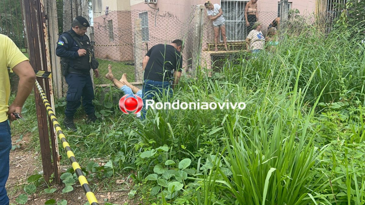 VÍDEO: Jovem é executado a tiros em condomínio na zona Leste