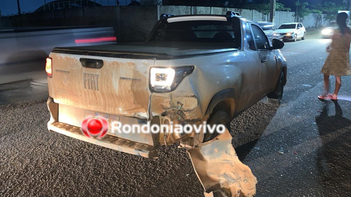 ESTRADA DO JAPONÊS: Motociclista sofre fratura na perna após colidir na traseira de carro 