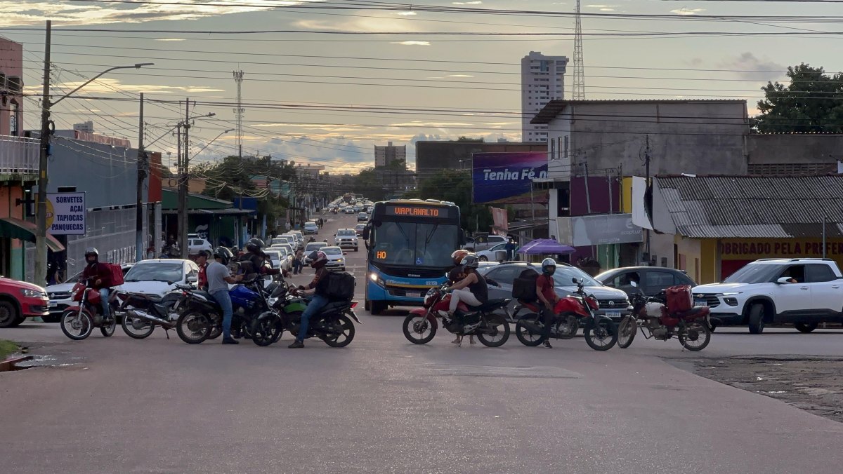 MANIFESTAÇÃO: Motoboys protestam contra a liberação de motorista que matou trabalhador