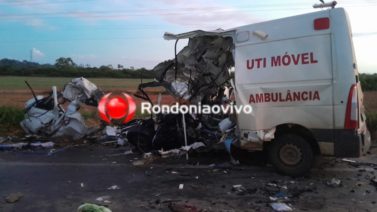 URGENTE: Quatro pessoas morrem após acidente entre ambulância e carreta de soja na BR-364 